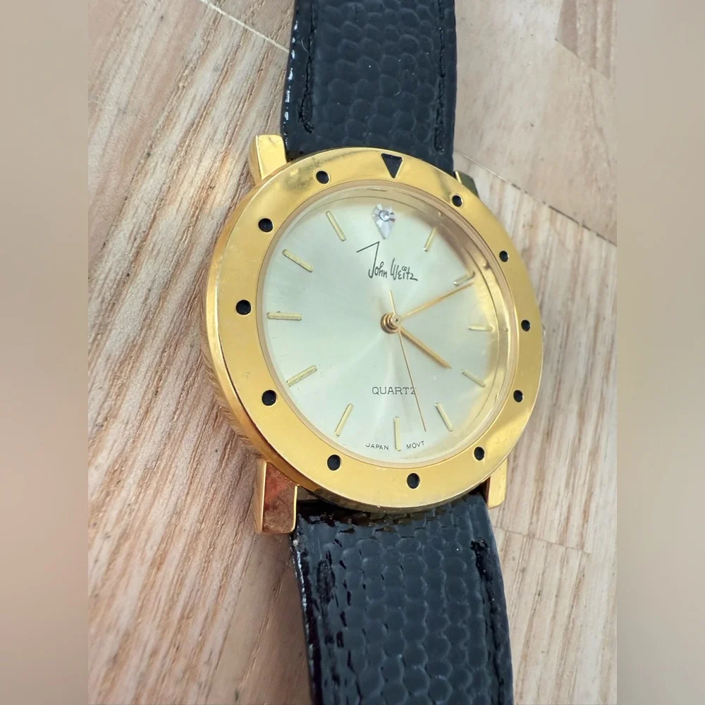 Vintage John weitz gold tone black leather watch NEW BATTERY